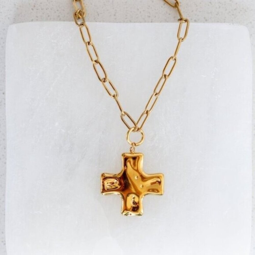Cross Pendant Necklace Waterproof Chunky Gold Cross Necklace Layering Necklace - Picture 10 of 10